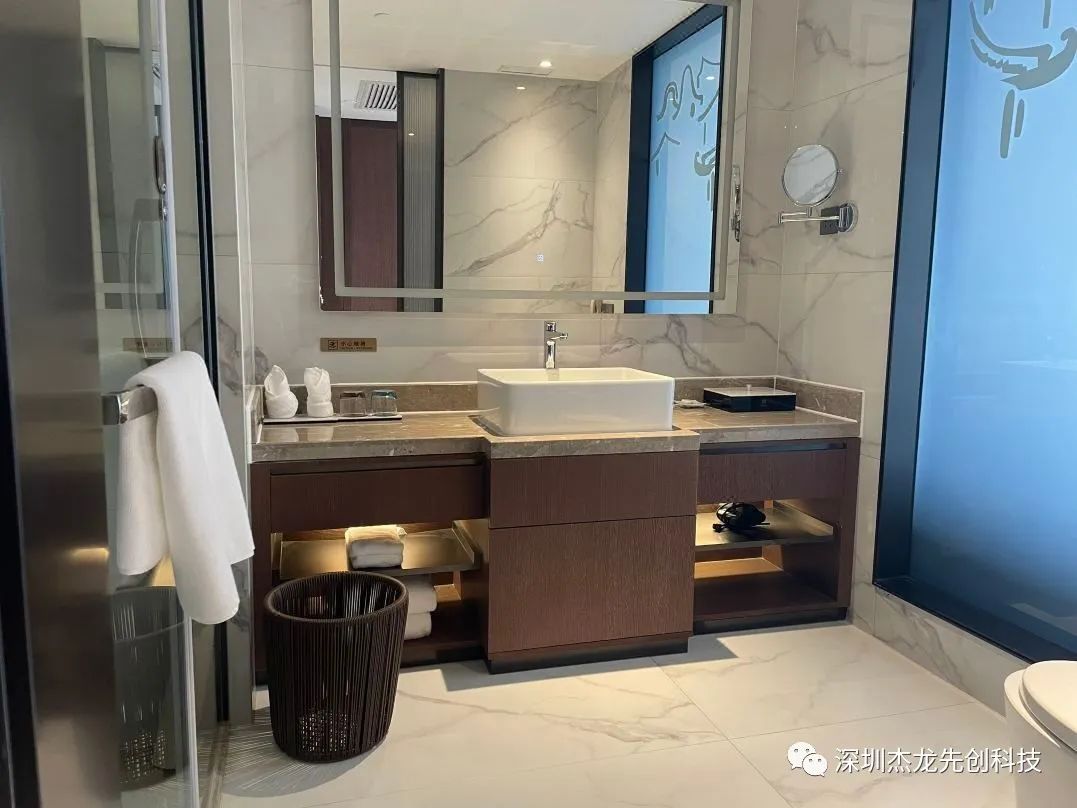 image015.jpg image015.jpg